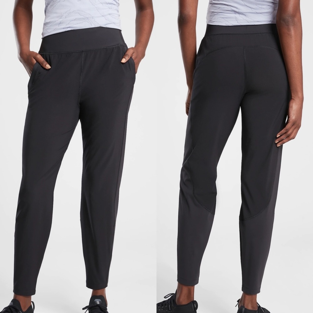 Athleta Run With It Jogger Pant